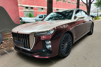 红旗H9 2025款 2.0T 两驱旗畅私享风尚版 5座