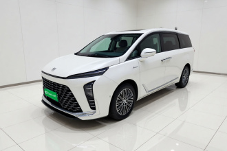别克GL8新能源 2024款  陆尊 奢享版 7座