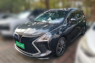 东风风行 风行游艇 2022款 1.5T DCT逐浪版