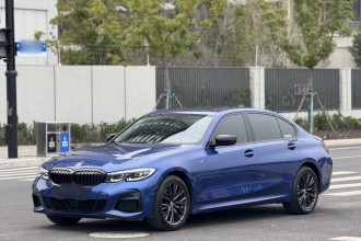 宝马3系 2022款 改款 330Li xDrive M运动曜夜套装