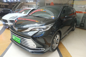 丰田 赛那SIENNA 2023款 2.5L混动 铂金版