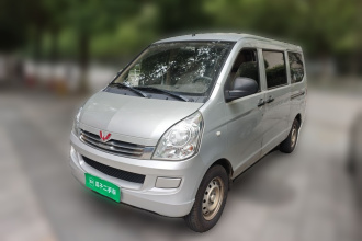五菱汽车 五菱荣光 2021款 1.2L S 标准型空调版5座LSI