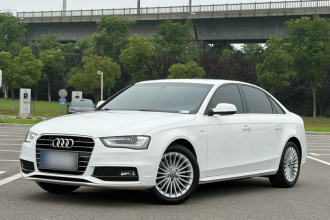 奥迪A4L 2016款 35 TFSI 典藏版 S line舒适型