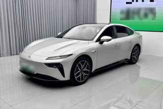 东风奕派 eπ007 2025款 纯电 565四驱Max领航版