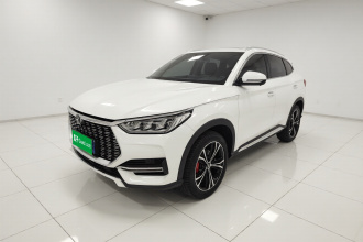 比亚迪 宋PLUS 2020款 1.5T 自动尊贵型
