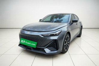 长安UNI-V 2022款 1.5T 尊贵型