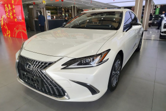 雷克萨斯ES 2023款 200 卓越版