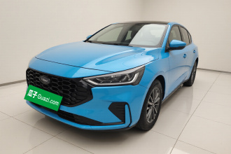 福特 福克斯 2022款 三厢 EcoBoost 180 自动竞速版