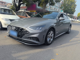 现代 索纳塔 2020款 270TGDi DCT GLS精英版