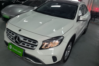 奔驰GLA 2019款 GLA 200 动感型