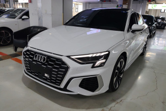 奥迪A3 2024款 A3L Limousine 35 TFSI 时尚运动型