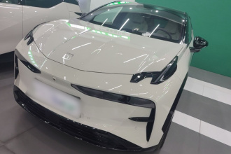极氪X 2025款 四座后驱魔方版