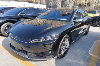 比亚迪 汉 2022款 EV 创世版 715KM前驱尊荣型