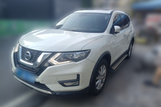 日产 奇骏 2019款 2.0L CVT舒适版 2WD
