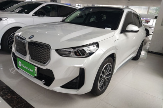 宝马iX1 2025款 eDrive25L M运动套装