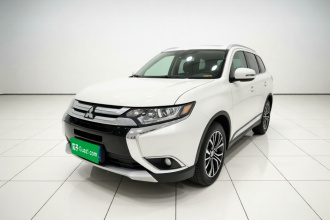 三菱 欧蓝德 2018款 2.0L 两驱荣耀版 5座