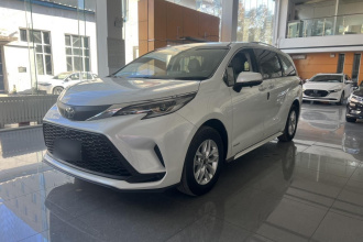 丰田 格瑞维亚 2023款 2.5L混动 舒适版