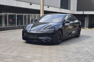 比亚迪 海豹 2023款 冠军版 700km 性能版