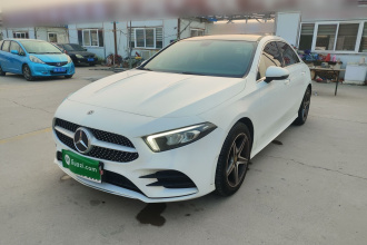 奔驰A级 2021款 A 200 L 运动轿车时尚型
