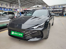 名爵 MG7 2023款 2.0T 自动猎美尊享版