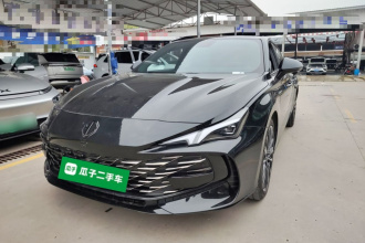 名爵 MG7 2023款 2.0T 自动猎美尊享版