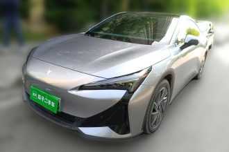 ARCFOX极狐 极狐 阿尔法S5 2024款 560PRO 185kW