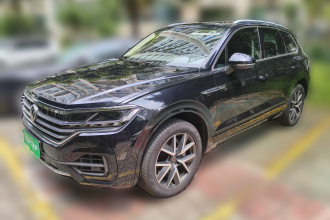 大众 途锐 2021款 3.0TSI 锐享版 经典运动套装