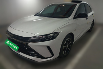 雪佛兰 科鲁泽 2023款 1.3T 轻混自动尊享版