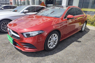 奔驰A级 2020款 A 200 L 运动轿车