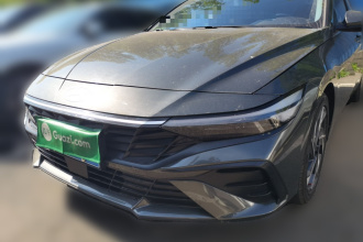 现代 伊兰特 2023款 1.5L CVT LUX尊贵版
