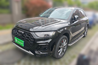 奥迪Q5L 2022款 45T 臻选动感型