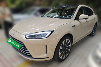 鸿蒙智行 问界M5 2023款 增程后驱智驾版