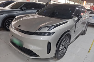 领克08 EM-P 2025款 220km 四驱性能Halo