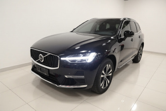 沃尔沃XC60 2022款 B5 四驱智逸豪华版