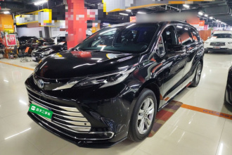 丰田 赛那SIENNA 2023款 2.5L混动 舒适版