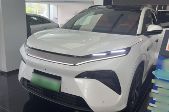 比亚迪 唐L 2025款 DM 215KM激光雷达旗舰型