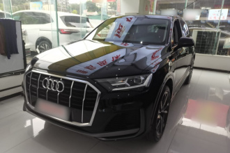 奥迪Q7 2022款 55 TFSI quattro S line运动型