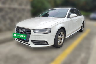 奥迪A4L 2016款 30 TFSI 典藏版 自动舒适型
