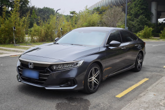 本田 雅阁 2022款 锐·混动 2.0L 幻夜·锐智版