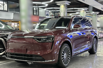 鸿蒙智行 问界M8 2025款 增程 Ultra版 53.4kWh 5座版 (192线激光雷达）