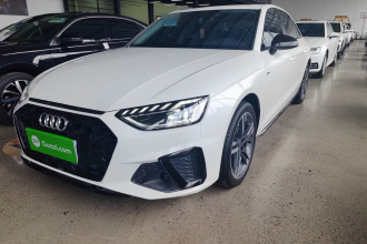 奥迪A4L 2022款 40 TFSI 豪华动感型