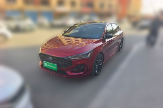 福特 福克斯 2022款 两厢 EcoBoost 180 自动ST Line