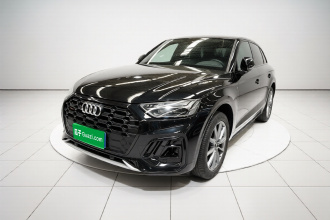 奥迪Q5L 2024款 40 TFSI 豪华动感型