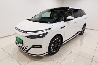 小鹏X9 2025款 纯电 740超长续航 Max