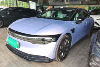 极氪007 2025款 四驱智驾版 75kWh