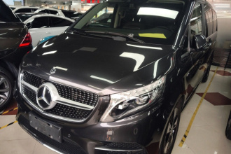 奔驰V级 2020款 V 260 L 长轴距豪华版