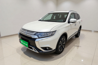三菱 欧蓝德 2019款 2.0L 两驱畅享版 5座 国V