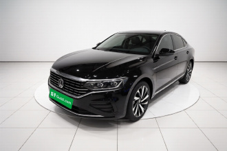 大众 帕萨特 2023款 改款 330TSI 豪华版
