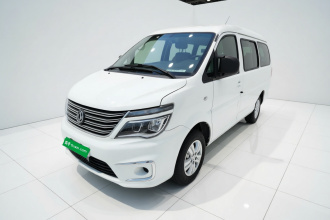 东风风行 菱智 2019款 M5L 1.6L 7座基本型 国VI