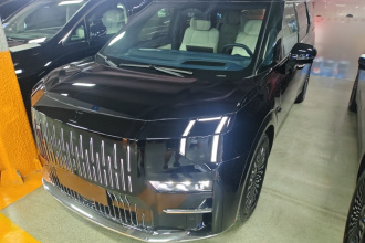 极氪009 2024款 六座行政版四驱 108kWh